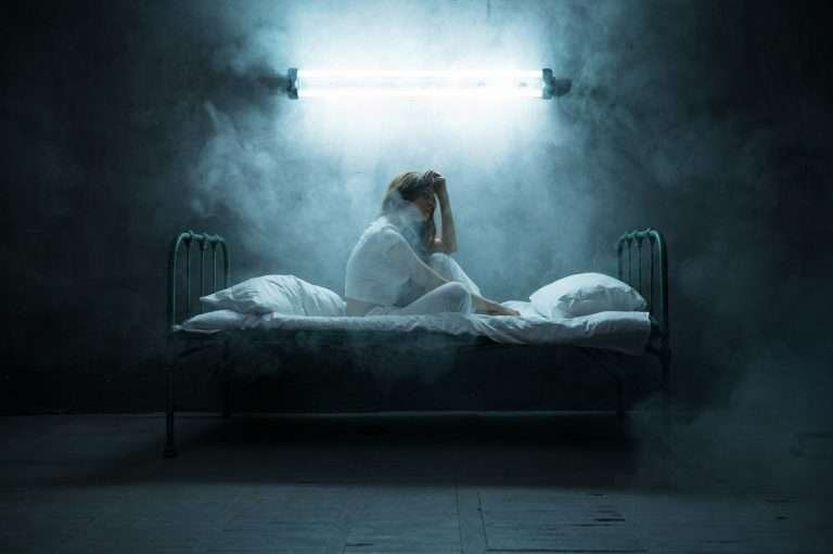 sleep with lower back pain and sciatica